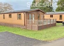 BEAUTIFUL LODGE FOR SALE / DECKING INCLUDED