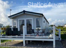Sunflower Lodge 6 Berth Pet Free Luxury Holiday Caravan Rental